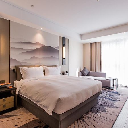 Howard Johnson By Wyndham Life Zhuoyuan Нинбо Экстерьер фото