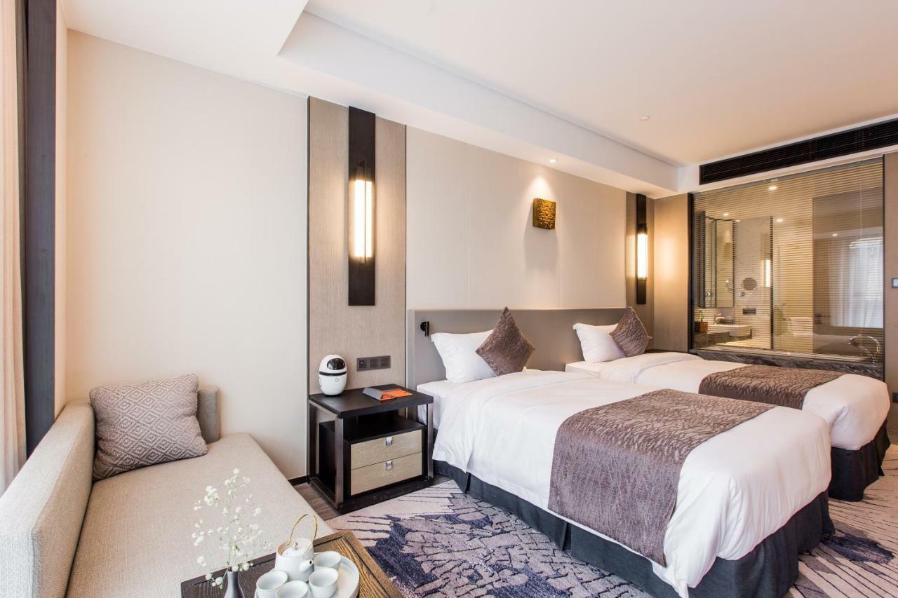 Howard Johnson By Wyndham Life Zhuoyuan Нинбо Экстерьер фото
