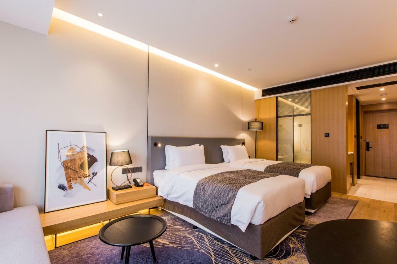 Howard Johnson By Wyndham Life Zhuoyuan Нинбо Экстерьер фото