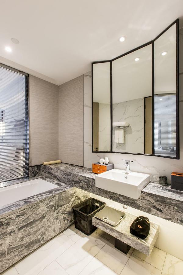 Howard Johnson By Wyndham Life Zhuoyuan Нинбо Экстерьер фото