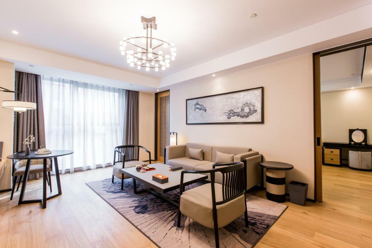 Howard Johnson By Wyndham Life Zhuoyuan Нинбо Экстерьер фото