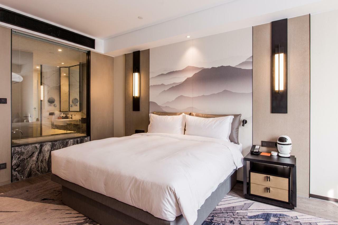Howard Johnson By Wyndham Life Zhuoyuan Нинбо Экстерьер фото