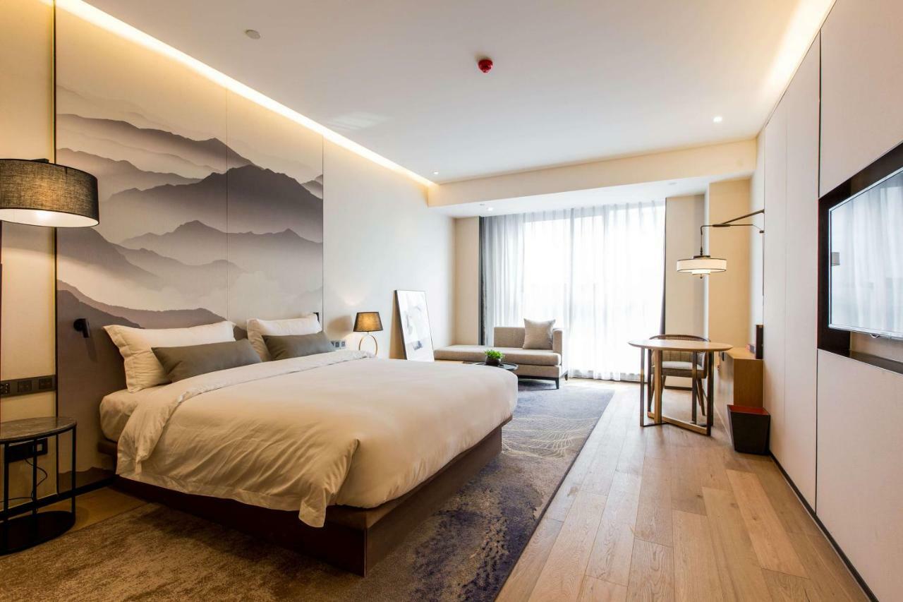 Howard Johnson By Wyndham Life Zhuoyuan Нинбо Экстерьер фото