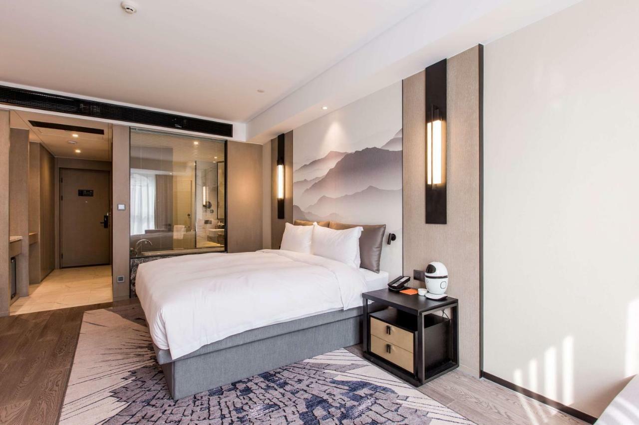 Howard Johnson By Wyndham Life Zhuoyuan Нинбо Экстерьер фото